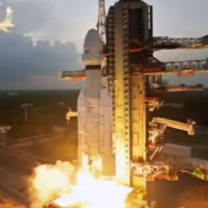 মহাকাশে ভারতের ‘বাহুবলী’ গর্জন! ক্রিসমাসের সকালেই ইতিহাস গড়ল ইসরো, কাঁপছে বিশ্ববাজার