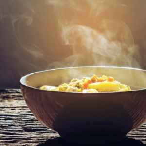 বারবার গরম করলে বিপদ! এই খাবারগুলো দ্বিতীয়বার গরম করার আগে জেনেনিন