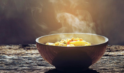 বারবার গরম করলে বিপদ! এই খাবারগুলো দ্বিতীয়বার গরম করার আগে জেনেনিন