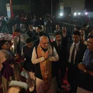 মিশন ২০২৬: শাহী হুঙ্কারে কাঁপছে বাংলা! ‘পরিবর্তনের জন্য প্রস্তুত রাজ্য’, ল্যান্ড করেই কড়া বার্তা অমিতের