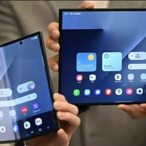 ২০২৬-এ বদলে যাবে পৃথিবী! ট্রাইফোল্ড ফোন থেকে স্যাটেলাইট ইন্টারনেট—আসছে প্রযুক্তির মহাপ্লাবন