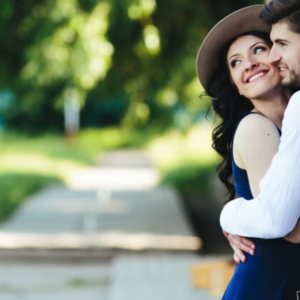 প্রেমে পড়েছেন? শরীরে এই ৬ পরিবর্তন ভালো করে লক্ষ্য করুন