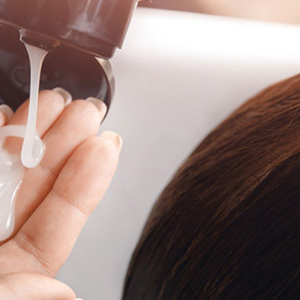 সিল্কি চুলের স্বপ্ন? কন্ডিশনার ব্যবহারের এই ভুল দেখে নিছ্নে তো?