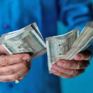 রিটার্ন নয়, ‘স্টেপ-আপ’ পদ্ধতিতেই আসল কেল্লাফতে! জমানোর অঙ্কে সামান্য বদল আনলেই মিলবে কোটি টাকা