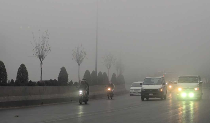 কুয়াশার মরণফাঁদ কামাখ্যাগুড়িতে! ভুটভুটি-বাইক সংঘর্ষে পিষে মৃত ২ যুবক, রণক্ষেত্র এলাকা