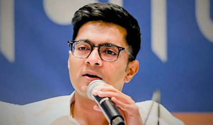 ভোটের আগে অভিষেকের ‘ডাবল স্ট্রাইক’! জোড়া ভার্চুয়াল বৈঠকে লক্ষাধিক কর্মীকে অ্যাকশন প্ল্যান