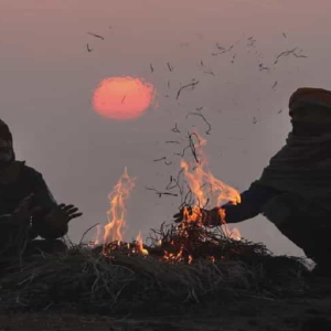 বড়দিনেই কাঁপছে বাংলা! কলকাতায় মরসুমের শীতলতম দিন, একধাক্কায় অনেকটা নামল পারদ