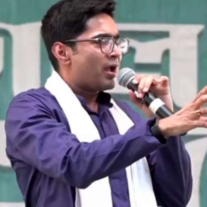 ‘এটাই কি বেটি বাঁচাও-এর নগ্ন রূপ?’ সেঙ্গারের জামিন ও মন্ত্রীর মন্তব্যে বিজেপিকে তুলোধনা অভিষেকের