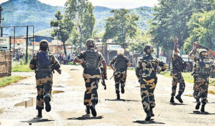 গহীন জঙ্গলে সেনার থাবা! ছত্তিশগড়-ঝাড়খণ্ডে রেকর্ড ২২৯টি ফরওয়ার্ড বেস তৈরি করল CRPF