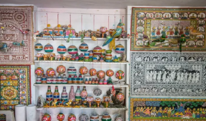 পুরীর কাছেই লুকিয়ে এক ‘জাদুনগরী’! যেখানে মাটির বাড়ির দেওয়াল কথা বলে, পরতে পরতে বিস্ময়