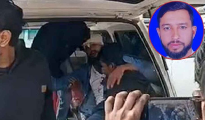 বাংলাদেশে ফের রক্তপাত! ইনকিলাব মঞ্চের পর এবার এনসিপি নেতাকে মাথায় গুলি