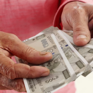 চাকরি ছাড়ার দু’দিনের মধ্যেই হাতে টাকা! লেবার কোডে বিরাট বদল, কর্মীদের জন্য দারুণ সুখবর