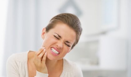 আক্কেল দাঁতের অসহ্য যন্ত্রণা থেকে মুক্তি চান, জেনেনিন কি করবেন