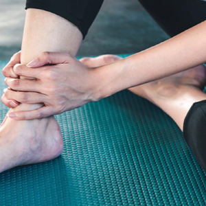 ঘন ঘন হাত পা অবশ হওয়া কি বিপদের সংকেত? এড়িয়ে না গিয়ে জেনেনিন