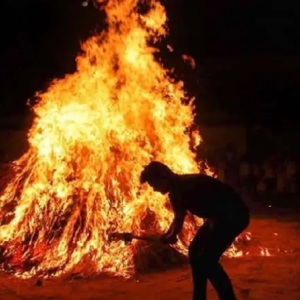 ‘থোড়াই কেয়ার’! প্রশাসন ও বিজ্ঞানকে বুড়ো আঙুল দেখিয়ে আগুন, ফসলের উর্বরতা হারাচ্ছে চাষের জমি