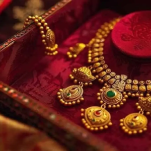 ‘এই নাও সোনা, আমার বন্ধু হও’! মায়ের সোনার হার টুকরো করে বন্ধুদের বিলিয়ে দিল চিনের ৮ বছরের বালক