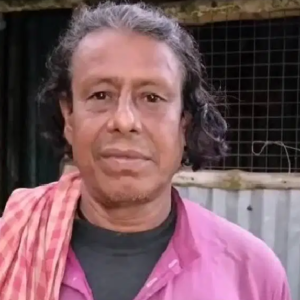 ভোটার কার্ডে বাবা অন্য কেউ! ‘ভুয়ো’ রাজু ও বিশুকে চেনেন না রবীন্দ্রনাথ বিশ্বাস, কীভাবে সাতজনের ফর্ম এল পাঁচজনের পরিবারে?