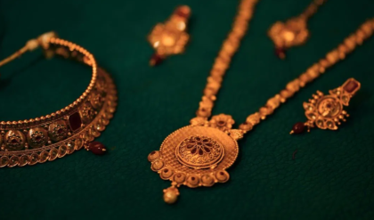 স্বর্ণের দামে স্বস্তি সামান্য! লাখে ঘোরা সোনার দাম আজ কত? দেখুন কলকাতা-মুম্বইয়ে ২২ ক্যারেটের নতুন রেট