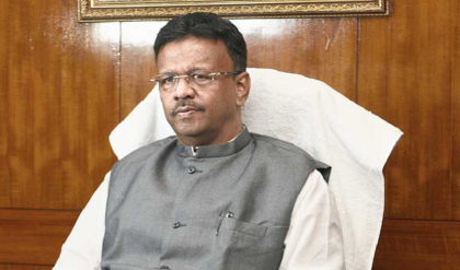 ‘মুসলিম হয়ে জন্মানো সৌভাগ্যবান, বাকিরা দুর্ভাগ্যজনক!’ ফিরহাদ হাকিমকে তাঁরই পুরনো মন্তব্যের খোঁচা সাসপেন্ডেড হুমায়ুন কবীরের