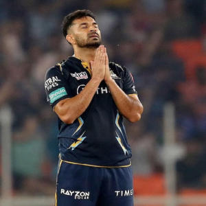 আচমকা অবসর! ভারত-দক্ষিণ আফ্রিকা সিরিজের মাঝেই সব ধরনের ক্রিকেটকে বিদায় জানালেন মিডিয়াম পেসার মোহিত শর্মা