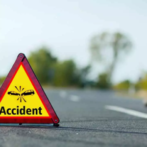 ধূপগুড়িতে ভয়ঙ্কর দুর্ঘটনা! এশিয়ান হাইওয়েতে ২ লরির মুখোমুখি সংঘর্ষ, স্টিয়ারিংয়ে আটকে চালকদের আর্তনাদ