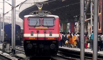 প্রসব বেদনা থেকে অসুস্থতা! পূর্ব রেলের ‘মিশন সেবা’-র মাধ্যমে তিন মহিলা যাত্রীকে দ্রুত উদ্ধার করল RPF