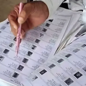 ভোটার তালিকার পরিমার্জন নিয়ে কমিশনের ‘দরবার’, আজ থেকে অভিযোগ শুনছেন বিশেষ পর্যবেক্ষক সুব্রত গুপ্ত