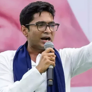 ‘সংসদ ড্রামা করার জায়গা নয়’– মোদীর কটাক্ষের কড়া জবাব অভিষেকের! SIR-এর জেরে বাংলায় ৪০ জনের মৃত্যুর দাবি