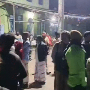 ‘নির্বাচনের আগে শক্তি প্রদর্শন!’ হাওড়ার পোলগোস্তিয়ায় দুষ্কৃতীদের তাণ্ডব, বেকারির মালিক-ক্রেতাদের মারধর