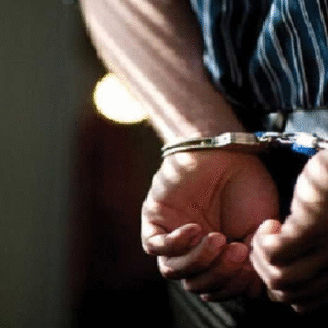 ভারতীয় জলসীমায় সন্দেহজনক গতিবিধি: ট্রলারসহ ১৫ বাংলাদেশি মৎস্যজীবী আটক, ফ্রেজারগঞ্জ বন্দরে উত্তেজনা