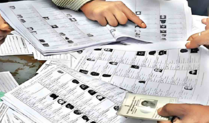 একই বুথের ৪৯১ জনকে হিয়ারিংয়ের নোটিস! নদীয়ার চাঁদেরঘাটে চরম আতঙ্ক, কাঠগড়ায় SIR প্রক্রিয়া