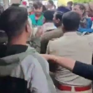 ‘মদ খেয়ে তুলে এনেছে পুলিশ’ জামাইবাবুকে মেসেজ আসাদুলের, তারপরই রহস্যমৃত্যু! প্রশ্নের মুখে বলাগড় থানার ভূমিকা!