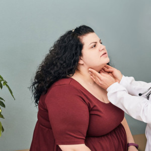 থাইরয়েডের সমস্যা সমাধানে এই চারটি ফল কীভাবে আপনাকে সাহায্য দেবে পড়ুন