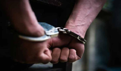 রাতের অন্ধকারে ডাকাতির ছক বানচাল! অস্ত্র, জাল নোট ও চারচাকা গাড়ি সহ বসিরহাটে গ্রেফতার ৫ কুখ্যাত দুষ্কৃতী