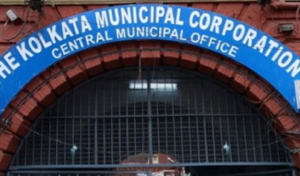 SIR আবহে জন্ম সার্টিফিকেটের চাহিদা তুঙ্গে! লম্বা লাইন কলকাতা পুরসভায়, মেয়রের নির্দেশে কী পদক্ষেপ?
