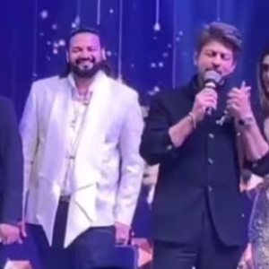 ‘বোলো জুবা কেশরি’ বলার জন্য সরাসরি টাকা চাইলেন শাহরুখ খান! বিত্তশালীর বাড়ির বিয়েতে কনের আবদারে রসিকতা বাদশার