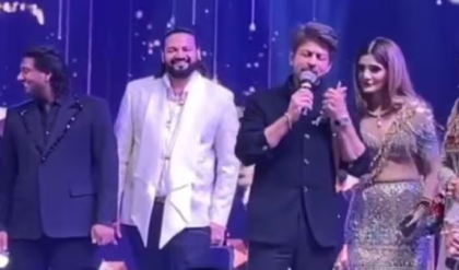 ‘বোলো জুবা কেশরি’ বলার জন্য সরাসরি টাকা চাইলেন শাহরুখ খান! বিত্তশালীর বাড়ির বিয়েতে কনের আবদারে রসিকতা বাদশার