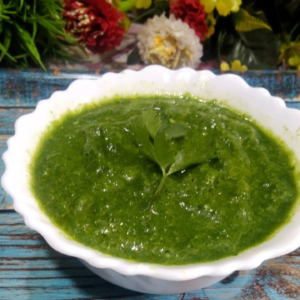 শীতের মরশুমে খাবারের স্বাদ বাড়াতে ঘরেই বানান রেস্তোরাঁর মতো ধনেপাতার চাটনি! রইল সহজ রেসিপি