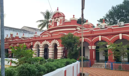 শতবর্ষ পেরিয়েও কেন আজও লাল মেদিনীপুরের এই ঐতিহাসিক ভবন? নেপথ্যে লুকিয়ে আছে ডগলাস হত্যার ভয়ঙ্কর ইতিহাস