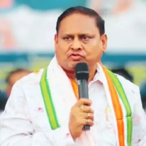 ‘১৫ বছরে সংখ্যালঘুরা কী পেয়েছে?’ মমতা বন্দ্যোপাধ্যায়কে সরাসরি চ্যালেঞ্জ ছুড়লেন হুমায়ুন কবীর!