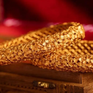 সোনার ETF-এ রেকর্ড বিনিয়োগ! বিশ্বজুড়ে ভূ-রাজনৈতিক উত্তেজনা কীভাবে চাঙ্গা করছে হলুদ ধাতুর বাজার?