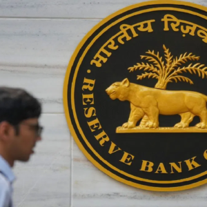 কেন রেপো রেট কমাল রিজার্ভ ব্যাঙ্ক? OMO, স্বাপ ডিল নিয়ে কী বড় সিদ্ধান্ত নিলেন গভর্নর সঞ্জয় মালহোত্রা?