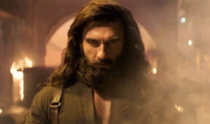 ‘ধুরন্ধর’-এর ধামাকা! প্রথম দিনেই ২৭ কোটি আয় করে রণবীর সিং-এর কেরিয়ারের ‘বিগেস্ট ওপেনার’