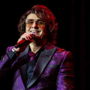 কেনা নয়, ভাড়া দিয়েই কেল্লাফতে! অক্ষয়-শাহরুখের পথে হেঁটে সোনু নিগমের সম্পত্তি বিনিয়োগের অঙ্ক কষুন