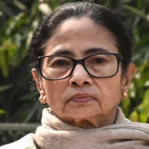 ‘উনি কি মন্দির তৈরির জন্য মুখ্যমন্ত্রী হয়েছেন?’ – নিউ টাউনে মন্দির নির্মাণ নিয়ে সরাসরি মমতাকে আক্রমণ হুমায়ুন কবীরের