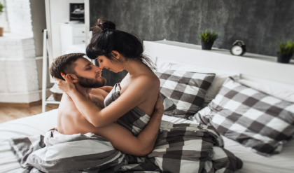 শারীরিক মিলন আপনার জীবনকে কীভাবে ভালো করে তুলতে পারে জানেন? জানা না থাকলে জেনেনিন