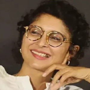 হাসপাতালের বিছানায় কিরণ রাও! ১২ মিমি অ্যাপেন্ডিক্স অস্ত্রোপচারের পর শেয়ার করলেন বিরল ছবি