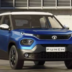 নতুন বছরেই পকেটে টান! মার্সিডিজ থেকে হোন্ডা— ২০২৬ থেকে মহার্ঘ হচ্ছে সব জনপ্রিয় গাড়ি