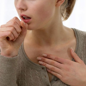 গলায় ও বুকে কফ জমেছে? যে উপায়ে আরাম পাবেন জেনেনিন তবে