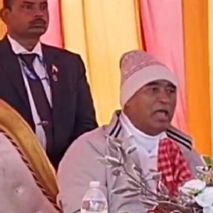 SIR ইস্যুতে বিস্ফোরক অনন্ত মহারাজ! দেশের সাংবিধানিক প্রধানদের দিকে তোপ দেগে ফের বেসুরো বিজেপি সাংসদ